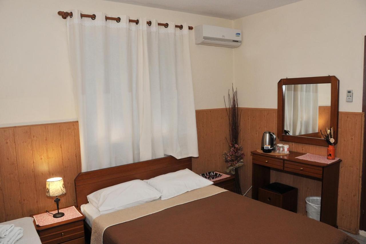 Guesthouse Bloutsos Rooms Kastrákion Dış mekan fotoğraf