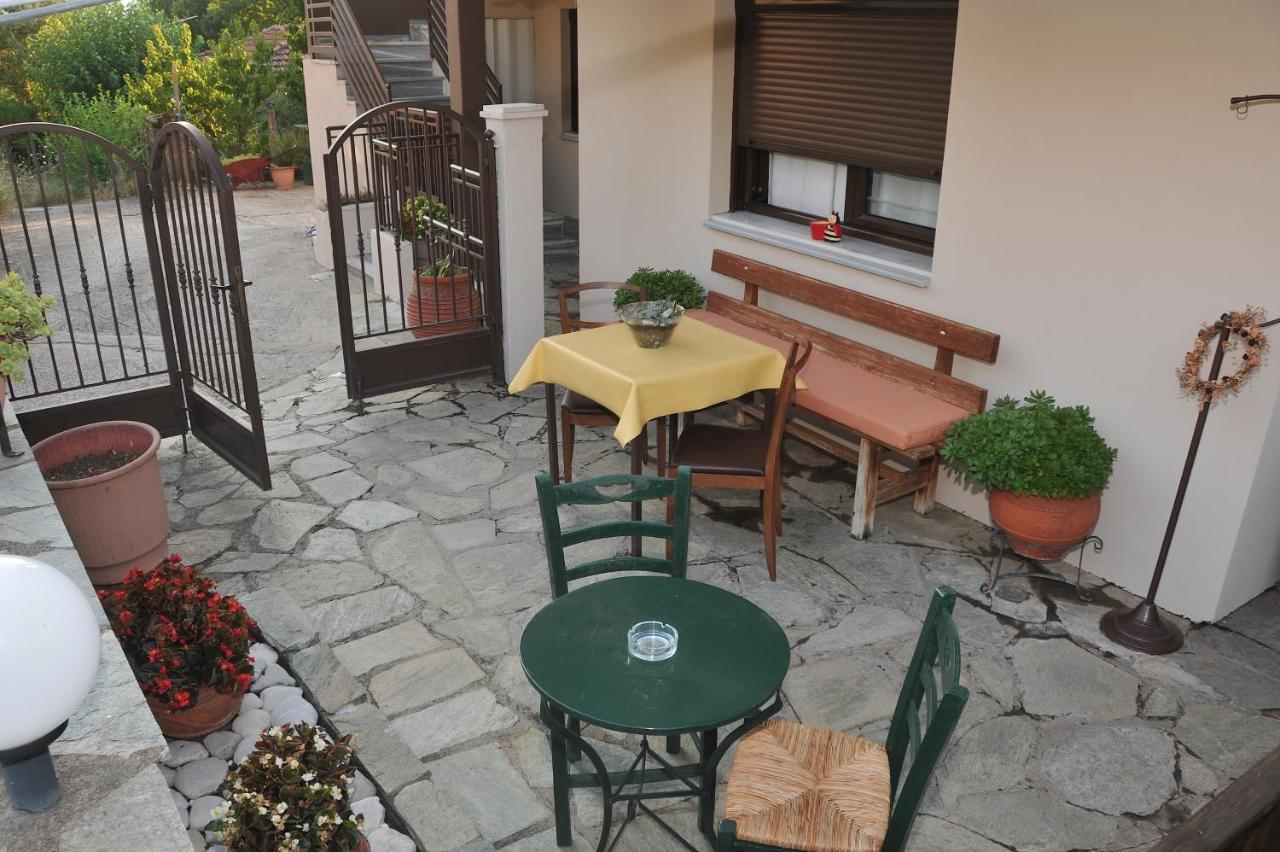 Guesthouse Bloutsos Rooms Kastrákion Dış mekan fotoğraf
