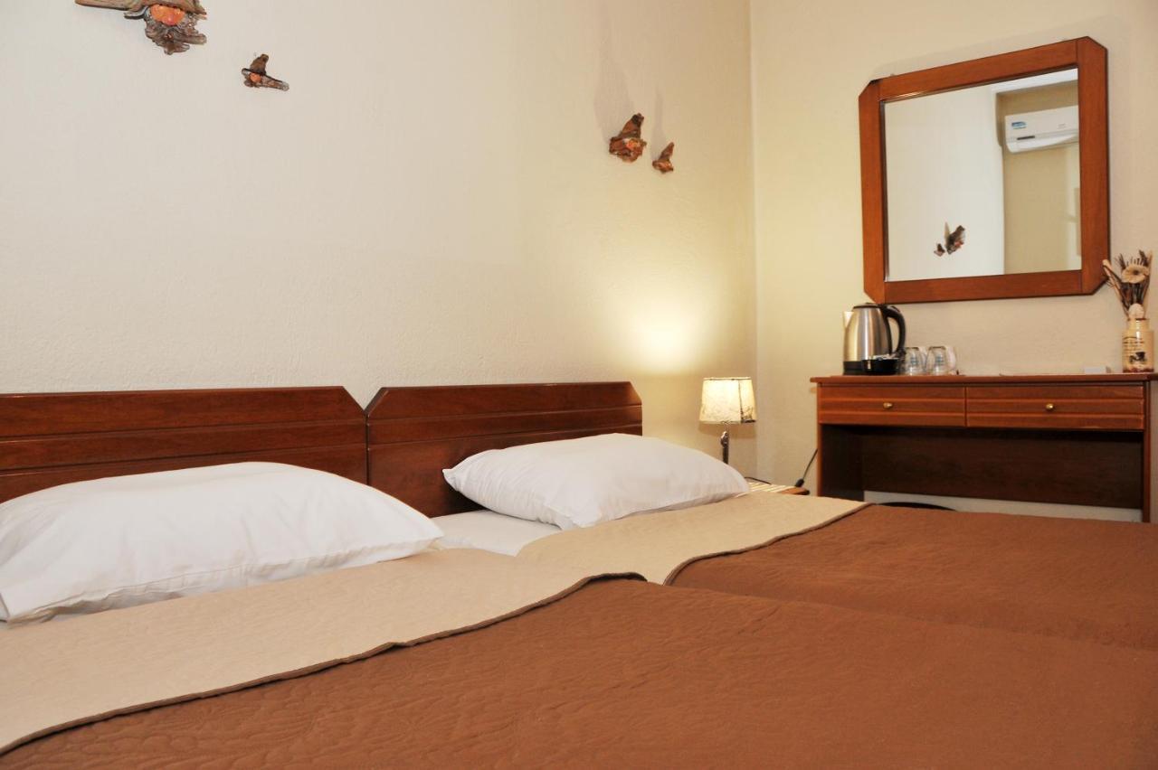 Guesthouse Bloutsos Rooms Kastrákion Dış mekan fotoğraf